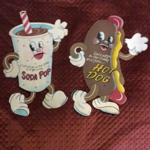 1950s movie theater decor